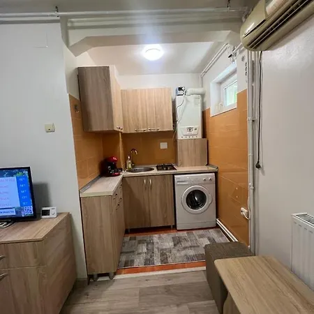 Apartment Mmm *